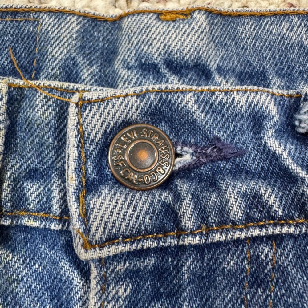 Vintage Levis 505 Jeans Mens 32x32 Distressed Stained Workwear Denim Straight - Picture 10 of 16